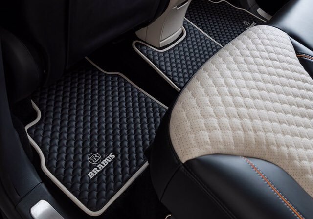 Sfiso_RPM's tweet photo. Brabus 700 Widestar...
4.0 l twin-turbo V8
Power: 515 kw
0 - 100: 4.3 seconds
Top speed: 240 km/h (limited)
#TunedTuesday
#SfisoRPM https://t.co/lmMJU0L3dq