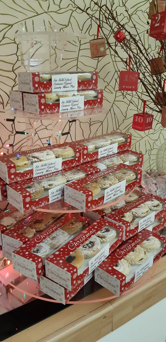 ageorge66471555's tweet photo. Its Offically CHRISTMAS,  @ccnvrqprofcook @HospitalityCCN famous Mince Pies are now on sale @DebutRestaurant @norwichcollege £2.50 a box https://t.co/4e0u32fxv1