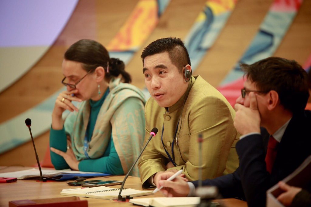 ThanawatTiensin's tweet photo. On 25 Nov afternoon, meeting with Representatives of the Civil Society Mechanism (CSM) to review the previous #CFS46 and discuss further improvement of
@UN_CFS activities and works
#ZeroHunger #FoodSecurity #nutrition #FoodSystem #CFS https://t.co/BwkqNoxuWH