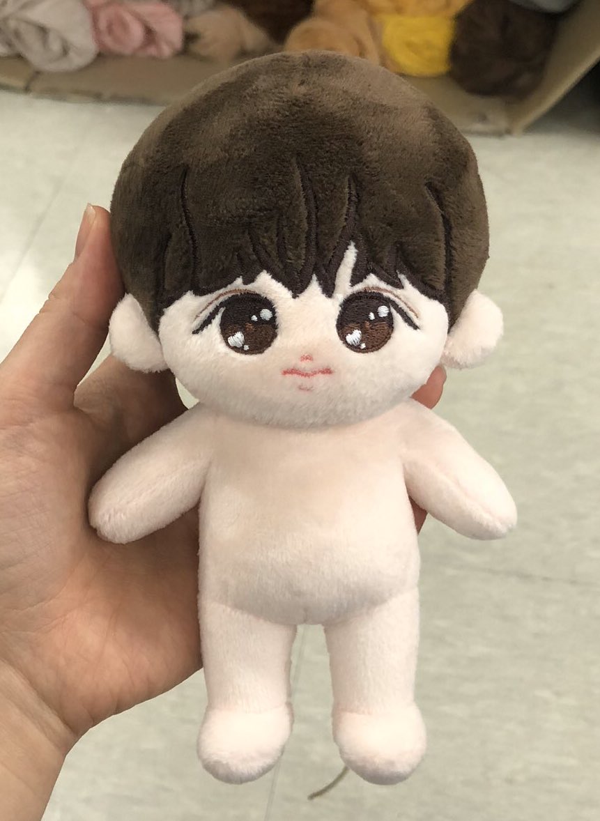 귀요미 멍뭉린 1차샘플 사진 받았어요😂
이목구비랑 눈 모양을 조금 수정해야하지만 1차부터 엄청 예쁜 미솜이 나와줘서 너무 행복🥰
#멍뭉린 #15cm인형