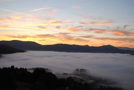 Xarmantalife's tweet photo. Otro amanecer desde Euskadi...nosotros te ayudamos a disfrutarlo!!
#xarmantalife #basqueclub #basquecountry #events #travel #profevents #proftrips #mice #incentives #onlyforyou https://t.co/RNtBKMc090