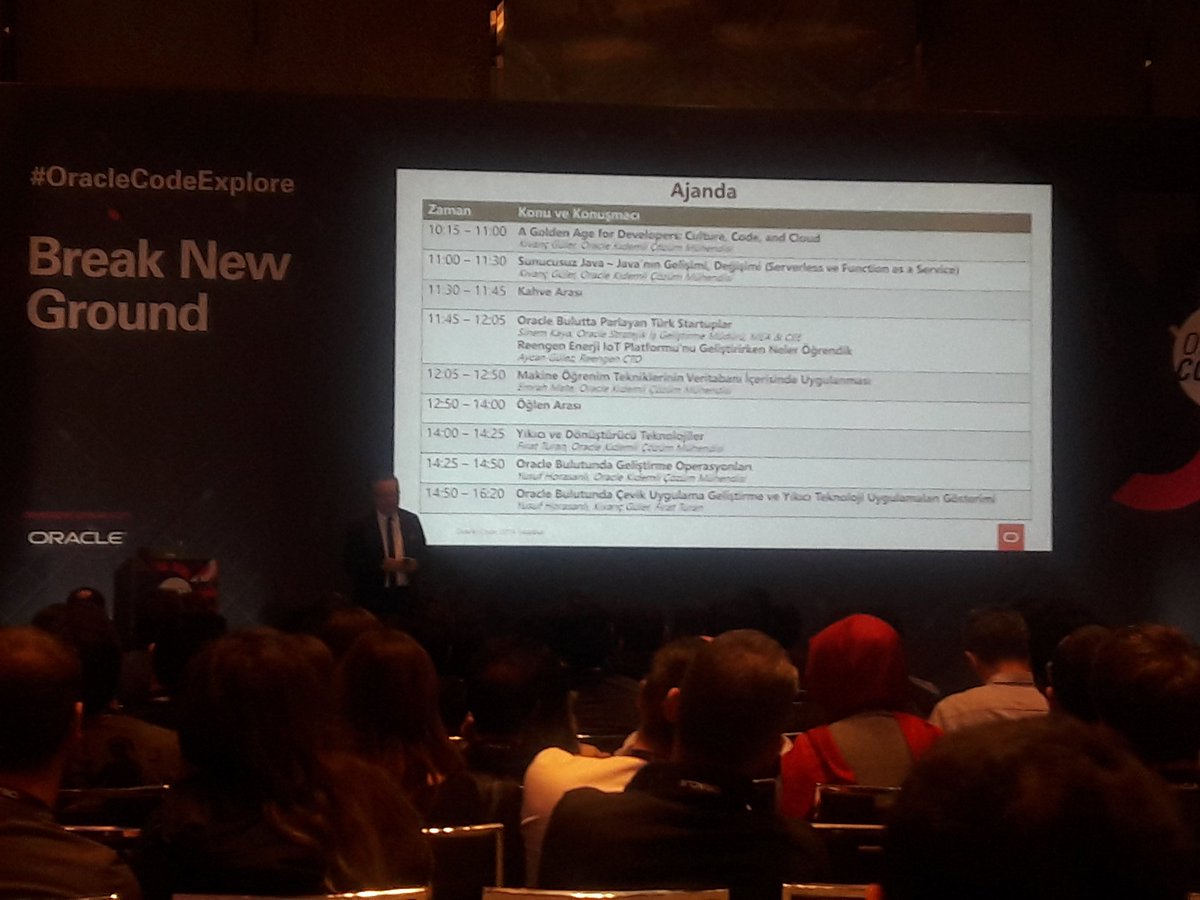 emrah_topcu's tweet photo. #OracleCodeExplore Istanbul
@nuri_comert @OracleTR @akivancg @emrahmete https://t.co/doV6XGPNLj