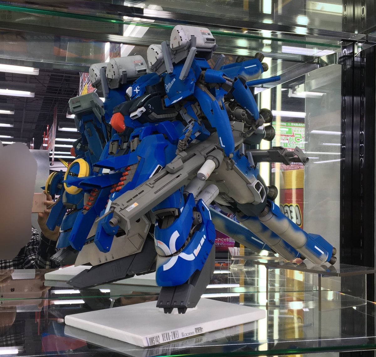 直井浩司氏作「ゼク・ツヴァイ」 1/100という超大型モデルながら