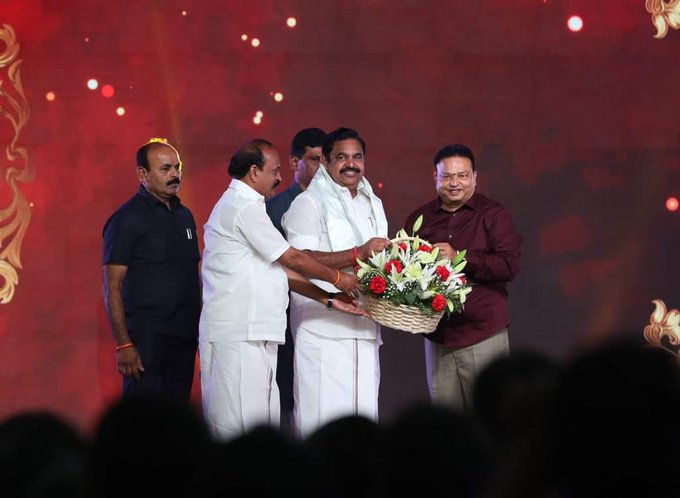 inandoutcinema's tweet photo. #ComaliMovieSuccessCelebration
@VelsFilmIntl #VFIVV19 #100DaysOfCOMALI https://t.co/GAEmrSNGN2