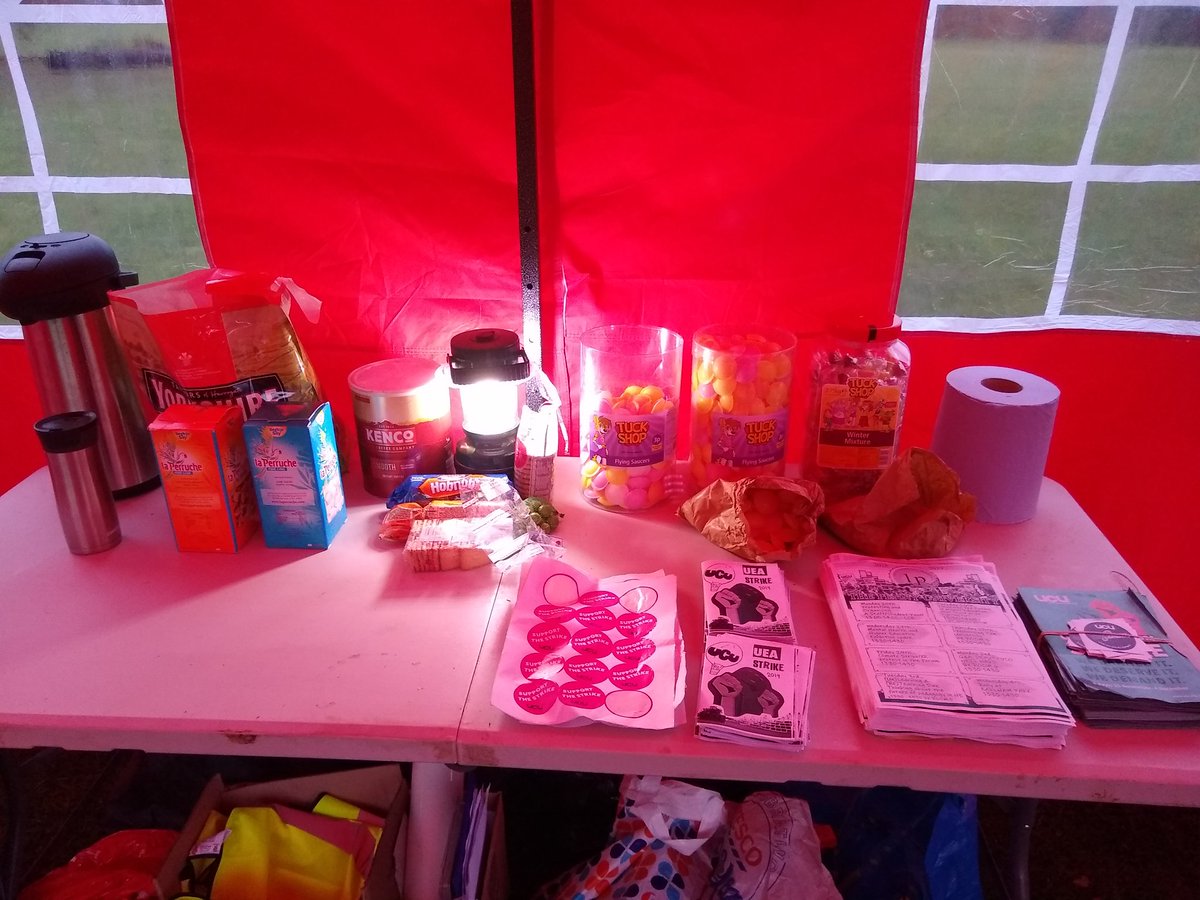 UEA_UCU's tweet photo. Food, hot water, and some new resources at #StrikeHQ. Check out our Strike Zine! - https://t.co/VRwWaxQYl9 #UCUStrikesBack #UCUstrikes https://t.co/oMXeSNJuLu