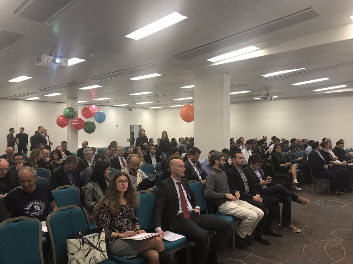 caglauser's tweet image. Salle comble pour l’ouverture du 5ème Swiss Data Forum. Bonne  journée à tous les participants