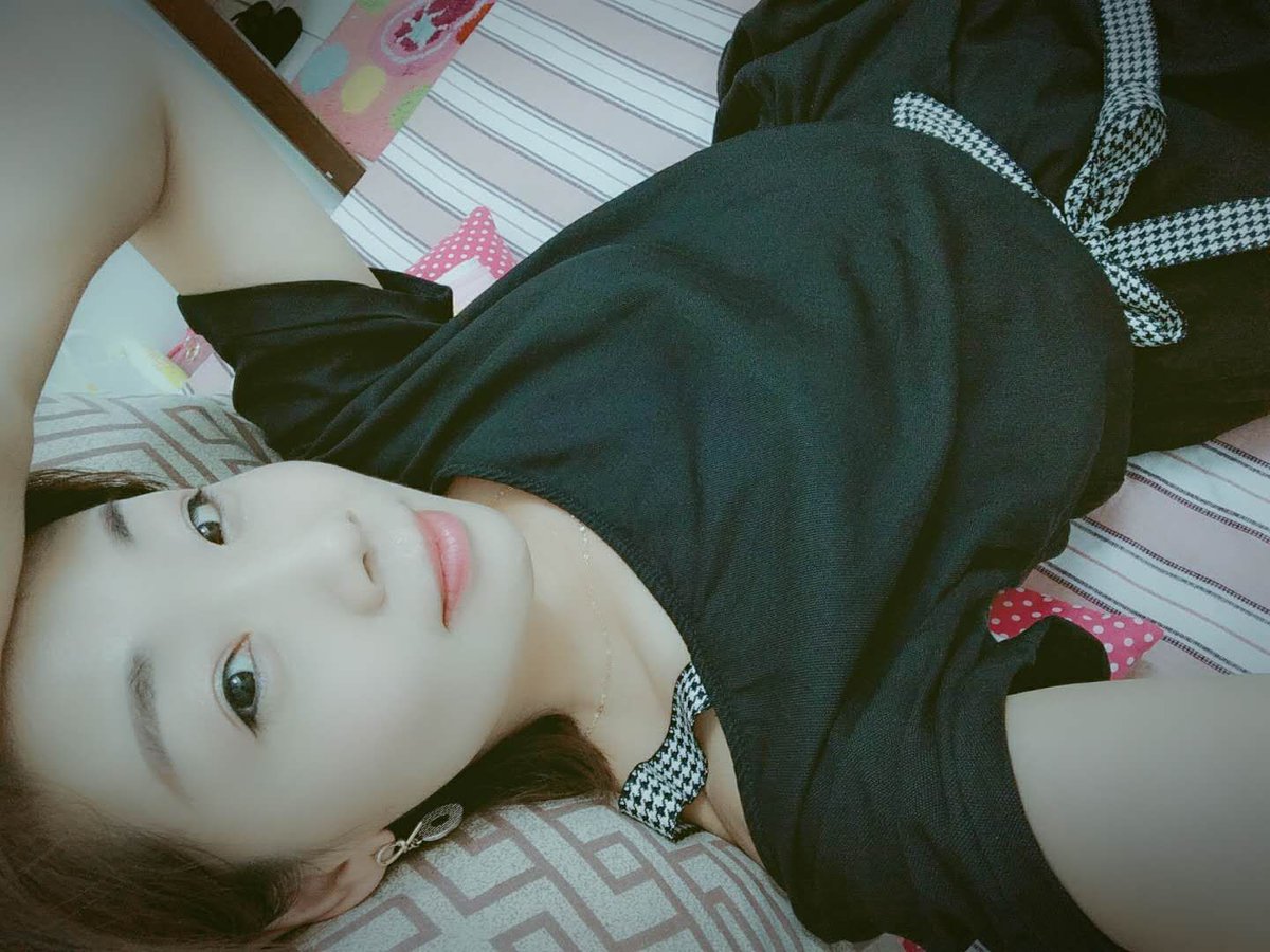 Taking a little rest 😘😴