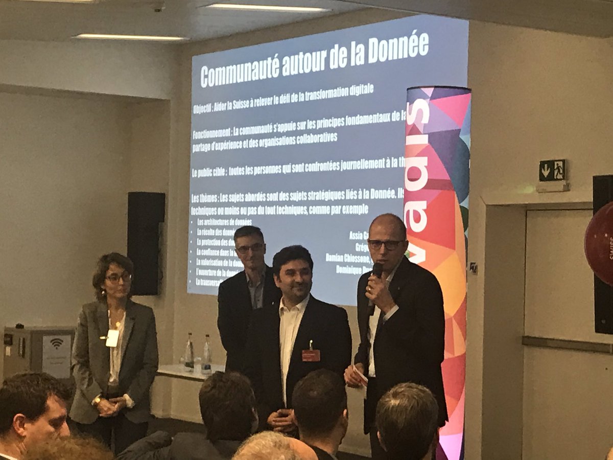 caglauser's tweet image. Breaking News au Swiss Data Forum: création de la 1ère communauté de la donnée. Les 4 fondateurs sur la scène