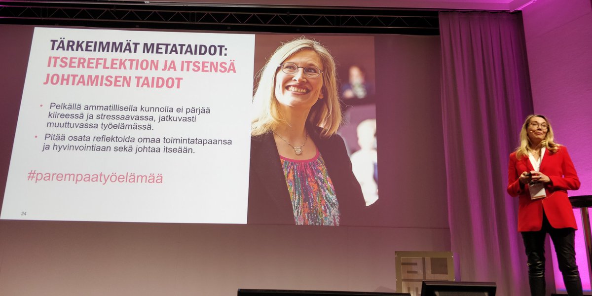 JSaramies's tweet photo. Itsereflektointi ja itsensä johtaminen ovat tärkeimpiä #työelämä'n metataitoja, kertoo @kristiinahalon1 @ #HRxhki.

Jotta voi johtaa muita, täytyy ensin osata johtaa itseään.

Tunnista omat:
✅arvot
✅rajat
➡️hyvinvointi

#reflektointi https://t.co/W20mTZZxLS