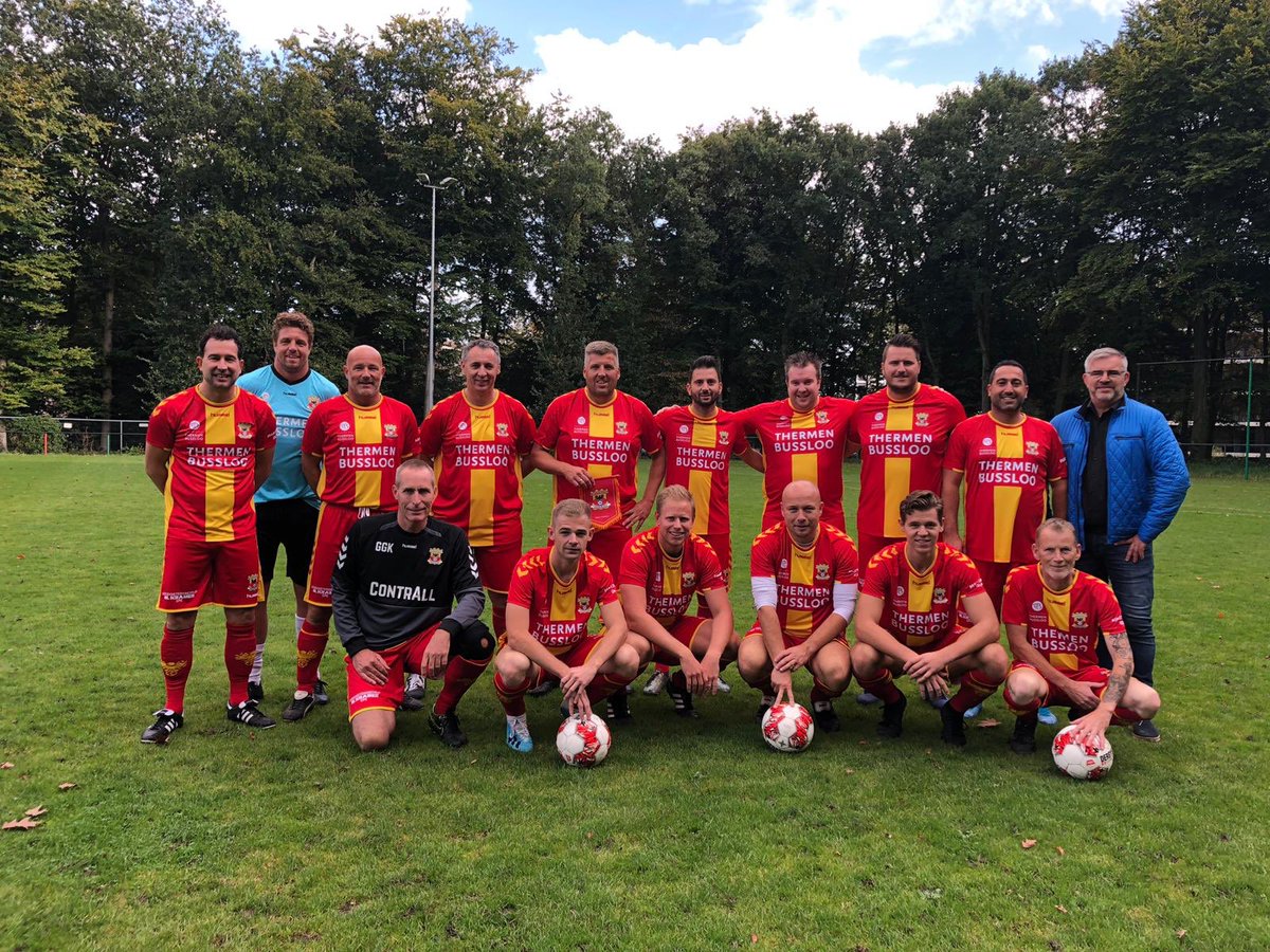 Zondag spelen we een voorwedstrijd uit bij de Graafschap. Vorige 2 uitwedstrijden hebben we gewonnen tegen NEC en NAC, zetten we dit door en gaan we ook van de Graafschap winnen, we gaan ervoor!!!