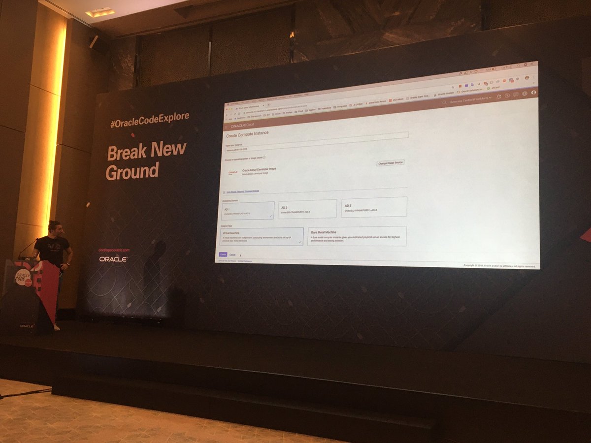Sinem_Od's tweet photo. @akivancg creates #autonomous #database  @ #oraclecodeexplore ☁️ https://t.co/ukr3sLkSKj
