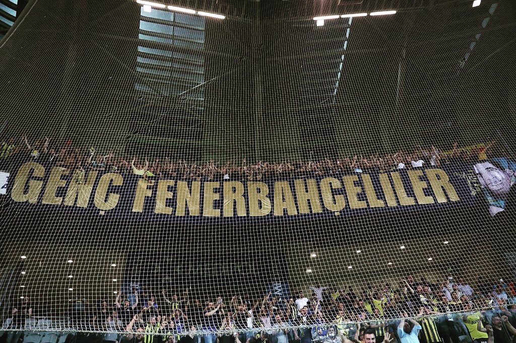 GENÇ FENERBAHÇELİLER!