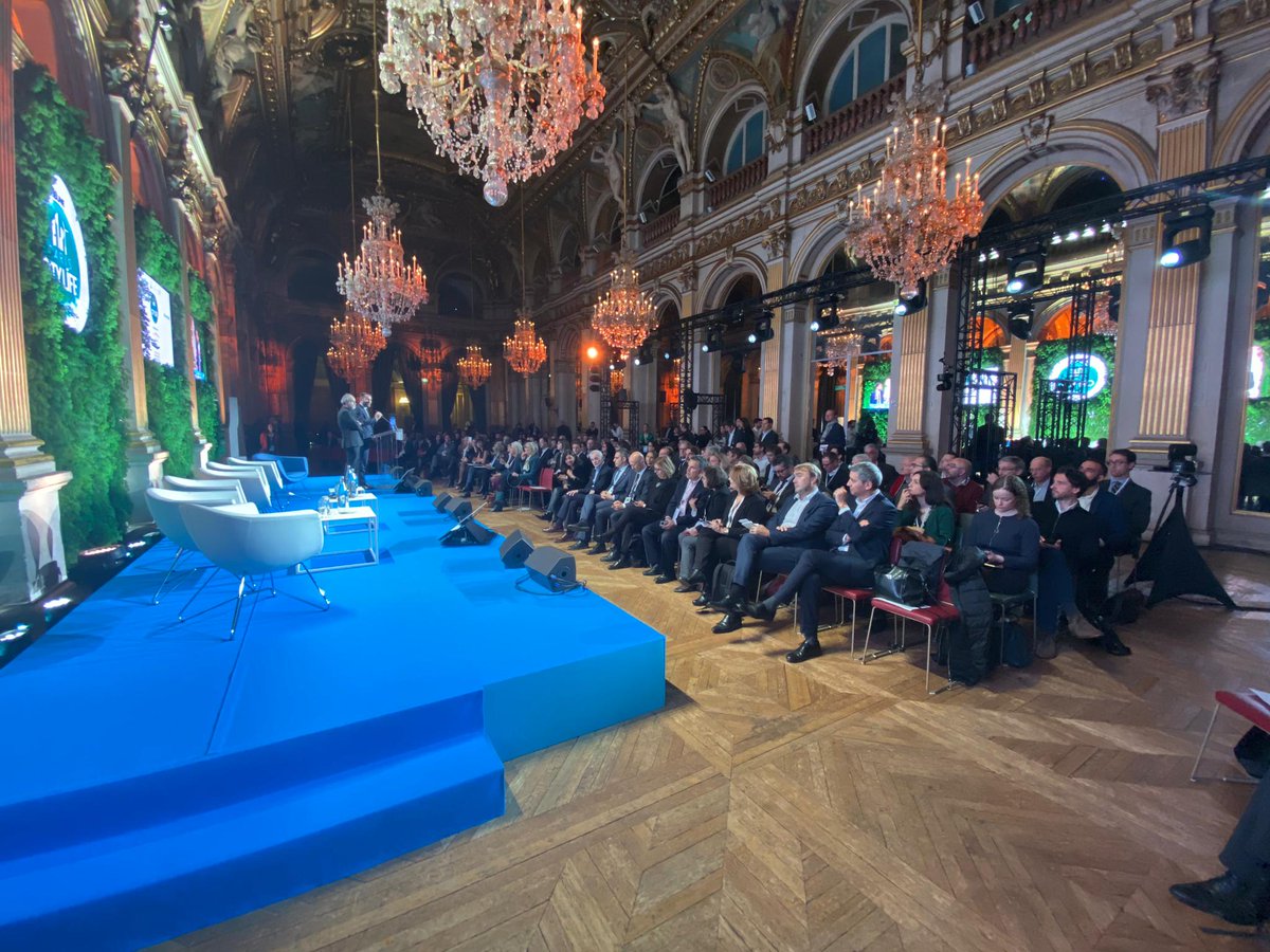 uclg_org's tweet photo. 🗣️L'événement #ForumCityLife à @Paris commence ! 

🌱Une journée complète pour partager de nouvelles formes de mobilité urbaine pour créer des villes plus durables 🚲.

Ne manquez pas les détails sur l'impact de notre mobilité sur l'avenir des villes ! 👇🏽
CitiesAreListening https://t.co/OVf3PTkzQg