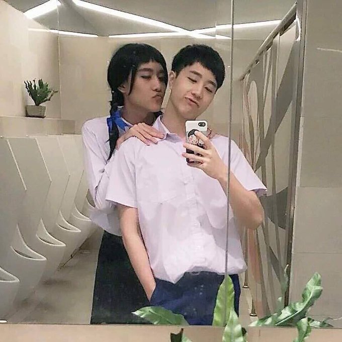 doamamahbapa's tweet photo. Sebel aing, kisah mark sama pasangan2annya ga ada yg tuntas, ngegantung kabeh.
Ini, apa tidak ada harapan?
#bestmark https://t.co/I2PjigZiG7