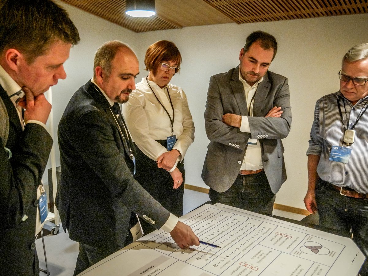 5E_Project's tweet photo. Last week the first #5Eworkshop took place in Helsinki: from hot spots for Electronics to sweet spots for Europe ⬆
Thank you again to all the experts who participated for their valuable input. Let’s shape together the future of the European Electronics industry!
#5Eproject https://t.co/MLK8nvxkax