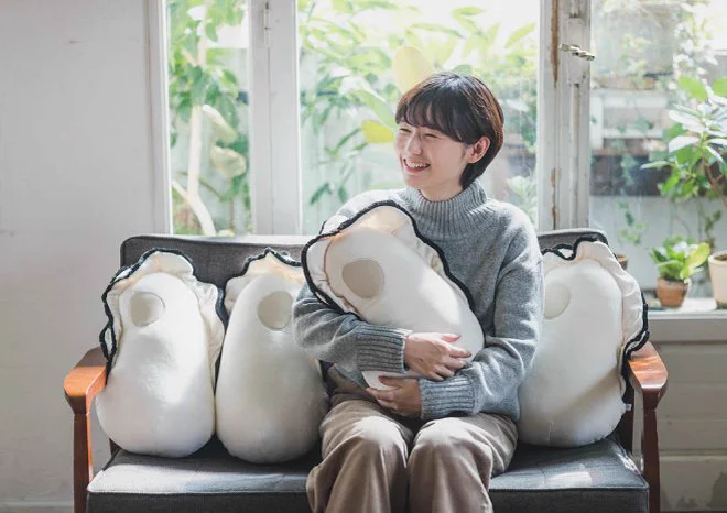 なぜかかわいい抱っこ牡蠣ｗｗぷりっとおいしそうな牡蠣がそのままもっちりクッションにｗ