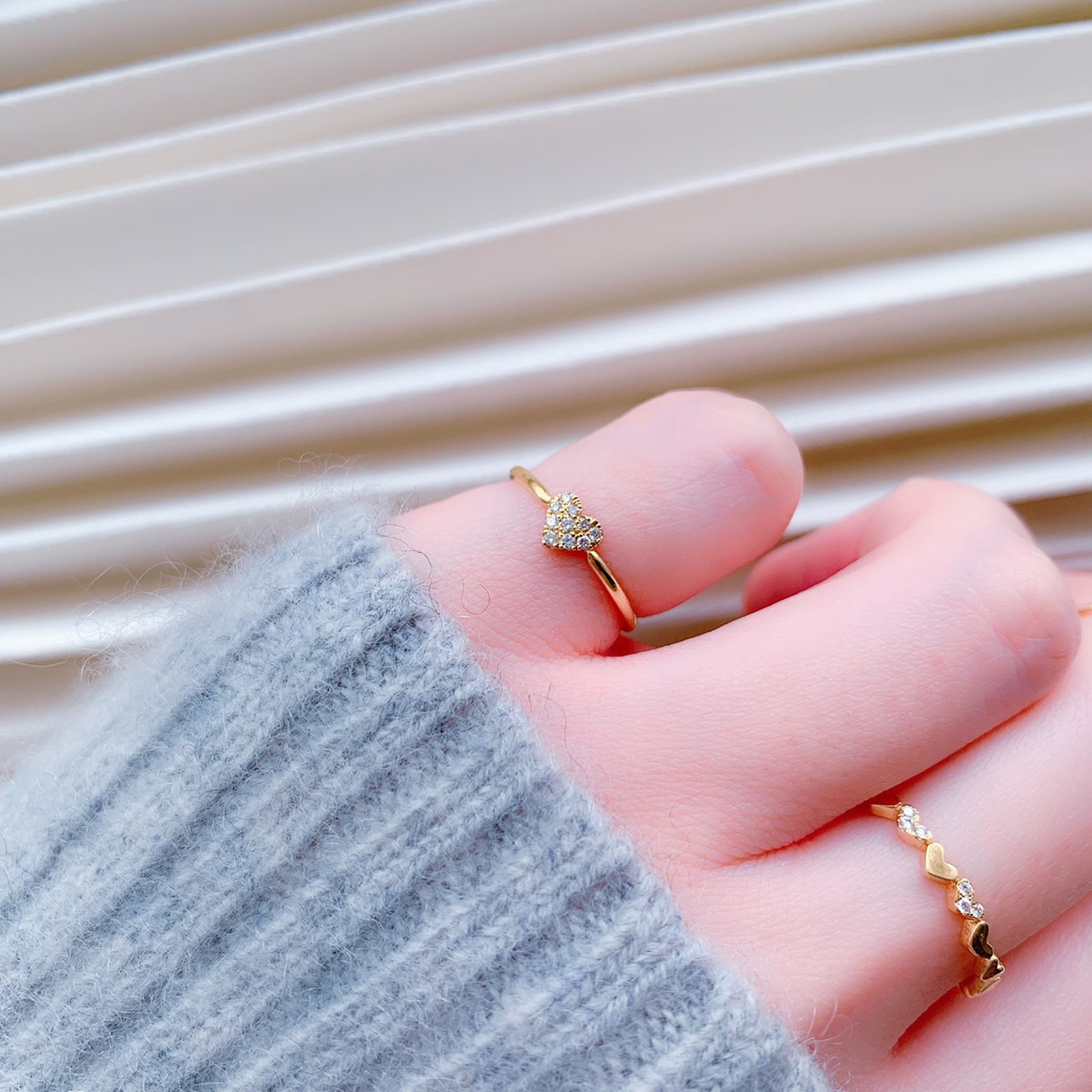 53%OFF!】 Ahkah ピンキーリング 美品 gokuburger.fr