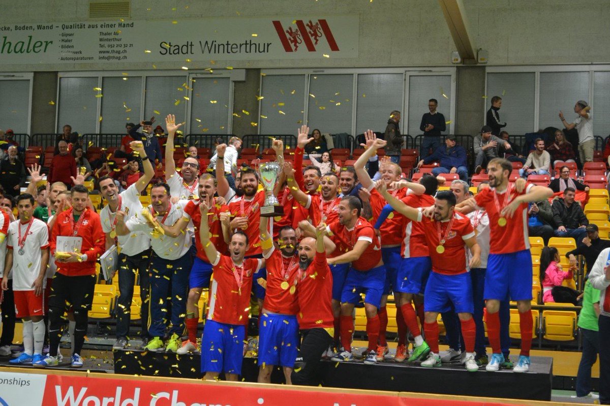 L'Il·licità Antonio Lara es proclama Campió del Món de futbol sala per a sords amb la selecció espanyola.
La selecció espanyola s'imposà en la final contra Suïssa per 5 gols a 4.
Enhorabona pel magnífic campionat realitzat.