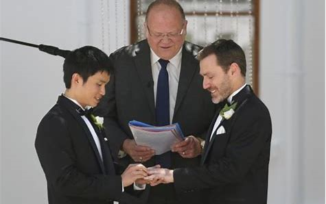 rkesten's tweet photo. 14 Days to Human Rights Revolution Please share Universal Declaration of Human Rights. Knowledge is Power Article 16(1) Men &amp; women without limitation have the right to marry &amp; found a family. They are entitled to equal rights during marriage &amp; its dissolution https://t.co/ZQKmvt7HAY