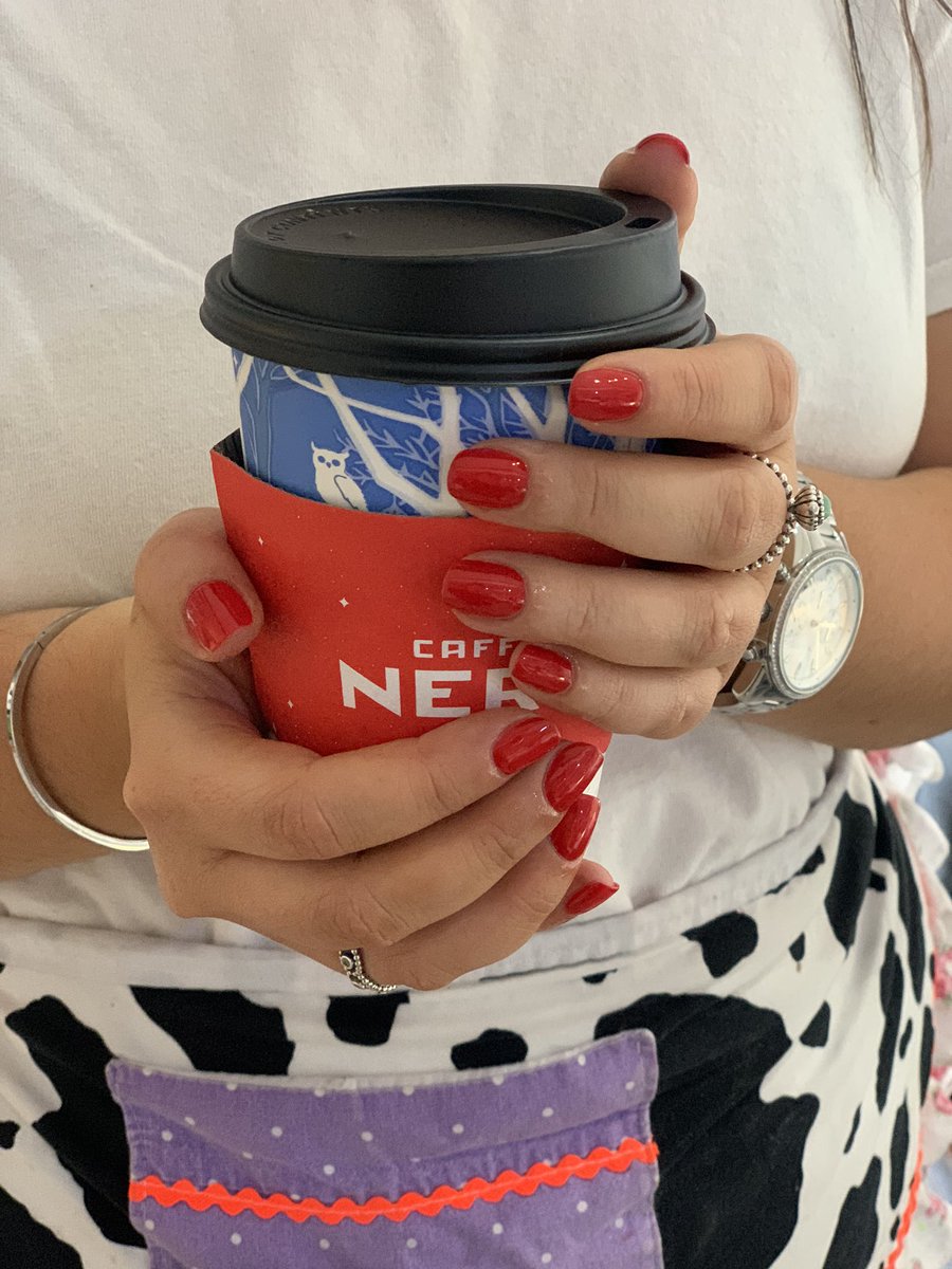 mooeysltd's tweet photo. We’re feeling festive @mooeysltd ❤️🎄 Only a few slots left to get in before Xmas so make sure you get booked in ASAP! 
#mooeys #mooeyshorsham #mooeysfarnham #mooeyshaslemere #rednails #gelnails https://t.co/PSbX77YoyU