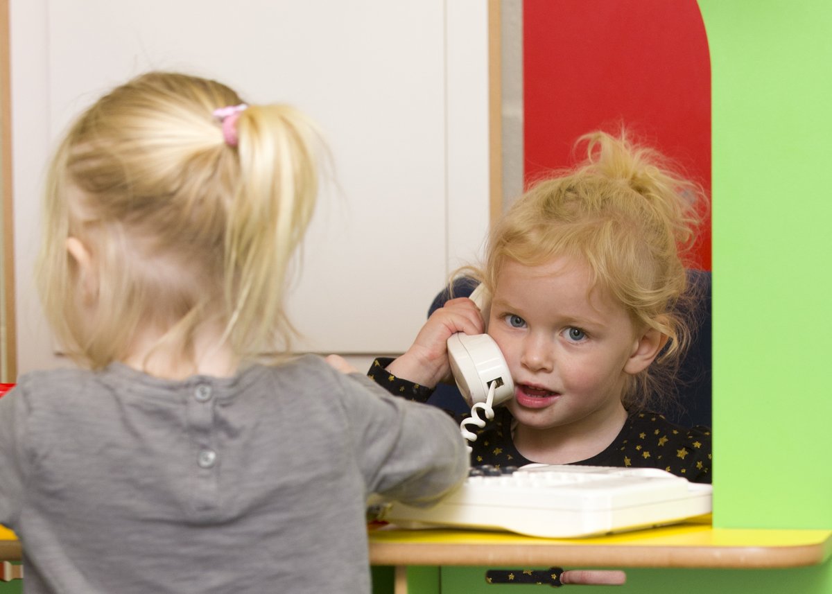CambsPboroCYP's tweet photo. If you have concerns about your child’s Speech and Language development, you don’t have to visit your GP, call one of our #SALTcambspboro team for help and advice – Cambs 01223 218063, Pboro 01733 847166 #CCSTopTips @CPFT_NHS https://t.co/yTuFt4RON2