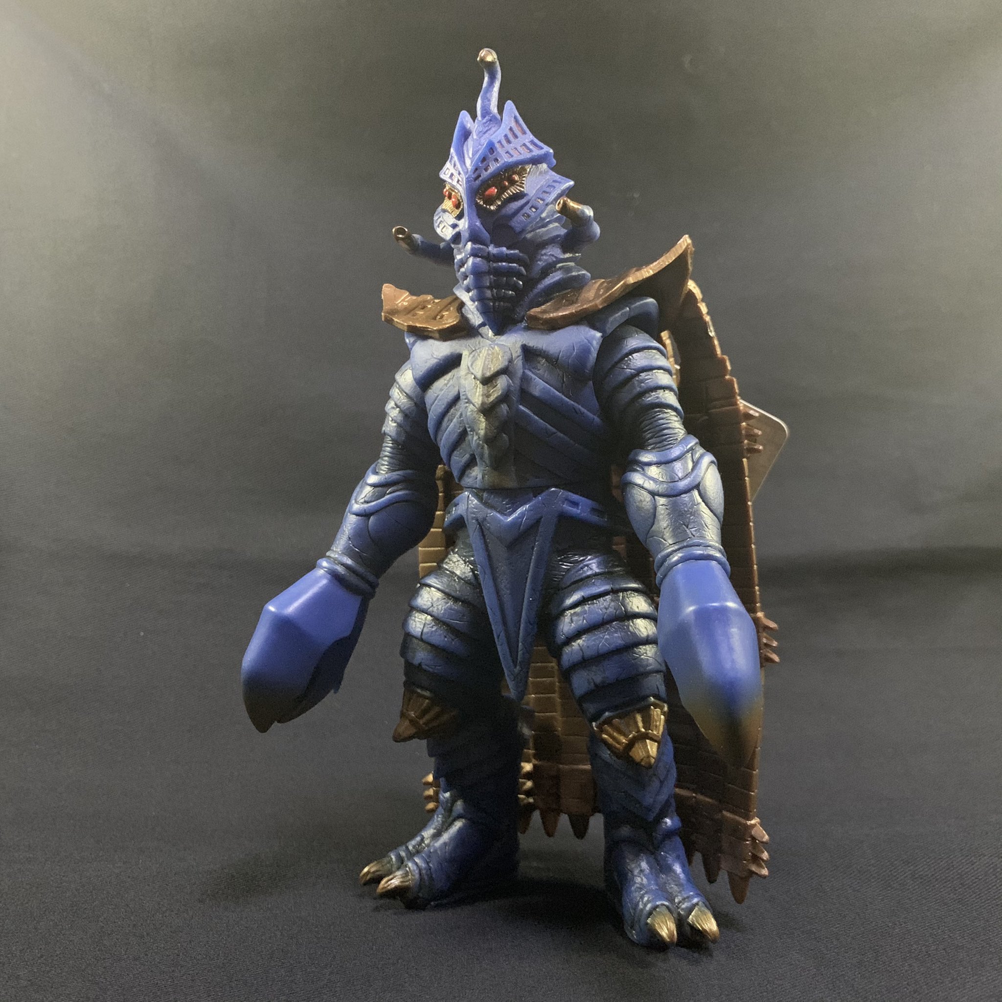 怪獣シリーズ 窮屈 テンペラー星人 2006 ソフビ 全高18センチ 怪獣シリーズ 窮屈 テンペラー星人 2006 ソフビ 全高18センチ