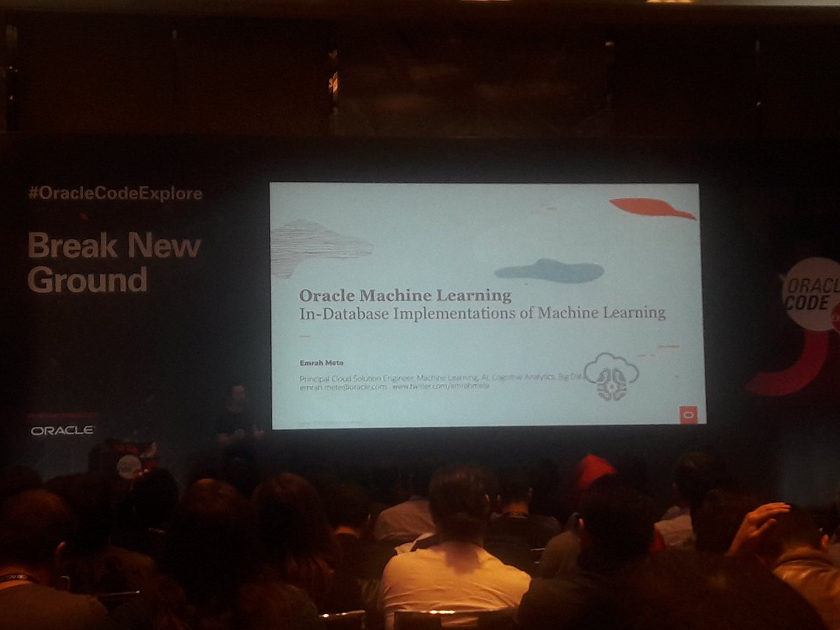 emrah_topcu's tweet photo. #OracleCodeExplore Istanbul
#MachineLearning @emrahmete @OracleTR https://t.co/KMwfPXF3GF