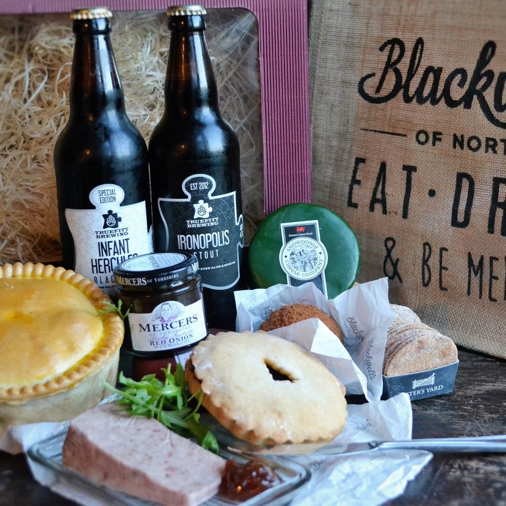ButchersNorton's tweet photo. Blackwell's Festive Opening - https://t.co/TsKPAzAe1A https://t.co/uEN8g4V9AJ