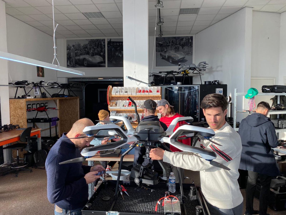 WorkswellCZ's tweet photo. .@acecoretech x @gremsytech x #Workswell (https://t.co/22EUNWgmKx) Photoshooting ๐ธ
โ
#WorkswellGIS320
โ
#AcecoreTechnologies #NeoDrone
โ
#GREMSYT7 #gimbal
(unreleased yet!)
#OpticalGasImaging combo soon to become a standard in OGI ๐ช - Stay tuned for more!
#DroneCamera https://t.co/DWzwLQ1G9F
