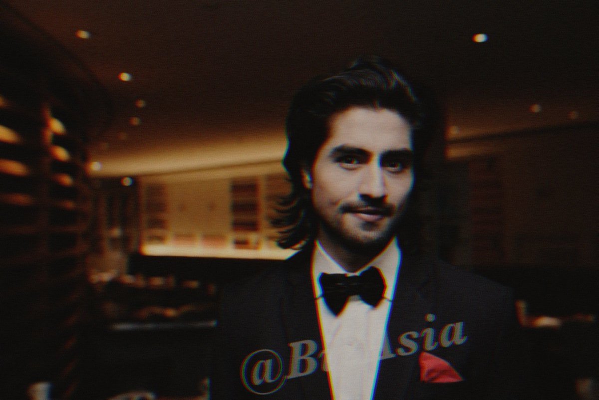 HCpics's tweet photo. People be really thinking that there's someone more sexier than him lmao next joke please.
#HarshadChopda 
#AsjadNazirSexyList2019
#EasternEyeSexyList2019
#SexiestStarOfTheDecade
#SexiestStarOf2019
@asjadnazir https://t.co/gnlu97FeoR