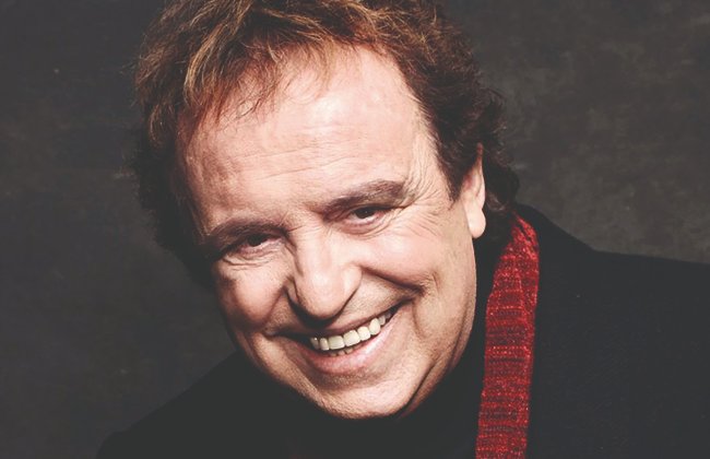 El gran cantante español de música romántica @DyangoOficial, recibirá en la próxima edición el Premio Latino de Oro a la Trayectoria 2020.

¡Enhorabuena!