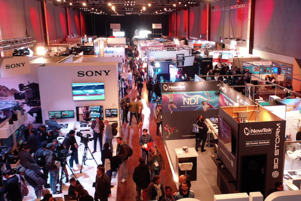 screen4allforum's tweet photo. Le SATIS 2019 a plongé la Communauté Audiovisuelle dans l'effervescence numérique !  Via #mediakwest
 #SATIS2019 #Bilan #exposition #conferences #360filmfestival #innovation

https://t.co/4QzENEvTQo https://t.co/4D5o1K7F8y