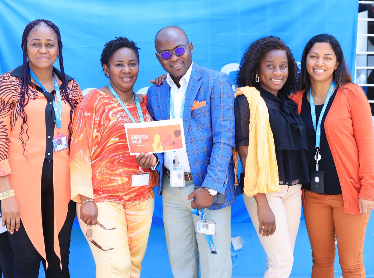 CongoUnfpa's tweet photo. Si la violence détruit la femme, elle détruit plus les enfants et les jeunes filles.
@UNICEFcongoBZV se joint à la #GenerationEgalite pour dire non au viol. #orangetheworld https://t.co/yuoH4GF07T