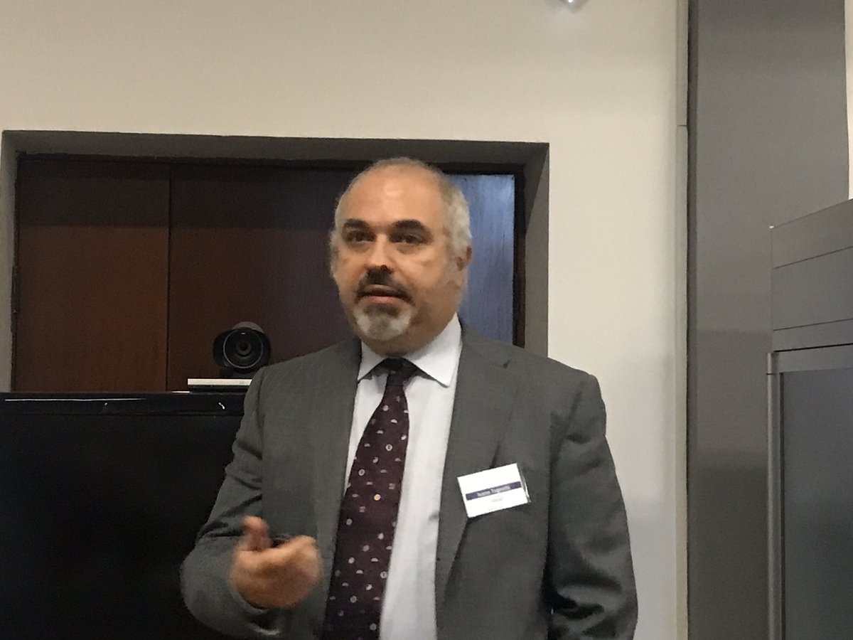 Ivano Tognetti introduce la giornata tecnica del Cadlog Technology Day. Sua è la presentazione del progetto che vede coinvolta la #DragonFly di Nano Dimensions @Cadlog @3Dpcb #cadlogtechnologyday