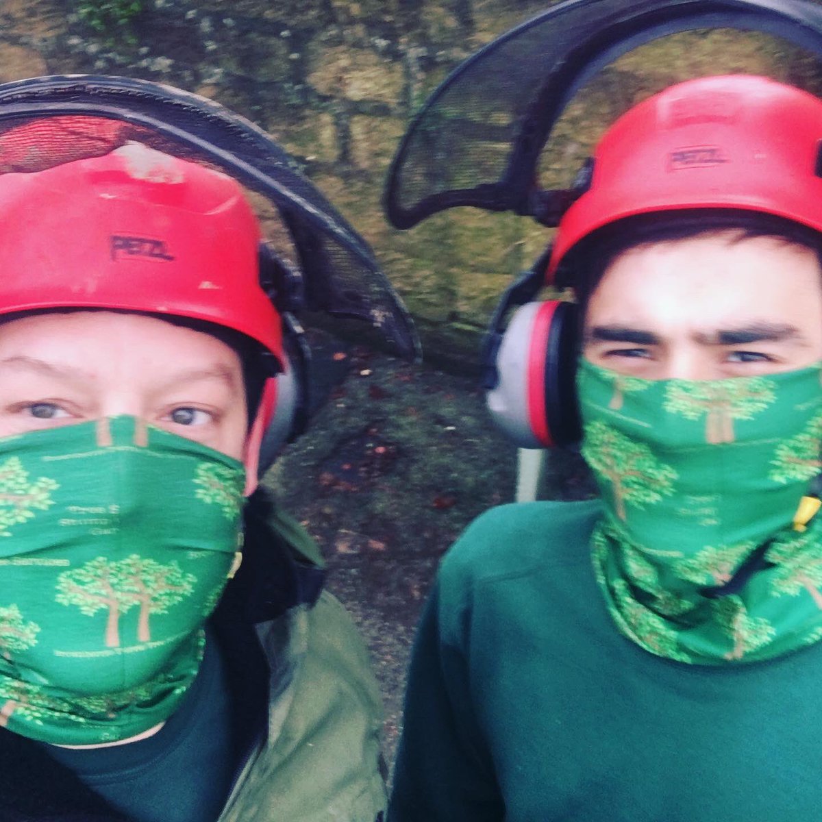 BrownberrieTree's tweet photo. 🌲🌲COMPETITION TIME🌲🌲to win one of our exclusive bespoke ruffneks simply like and retweet, winner drawn at random at the end of the week @RuffnekUK great for #snowboarding #cycling #walking or working outdoors, good luck https://t.co/dYM6VGCyHR