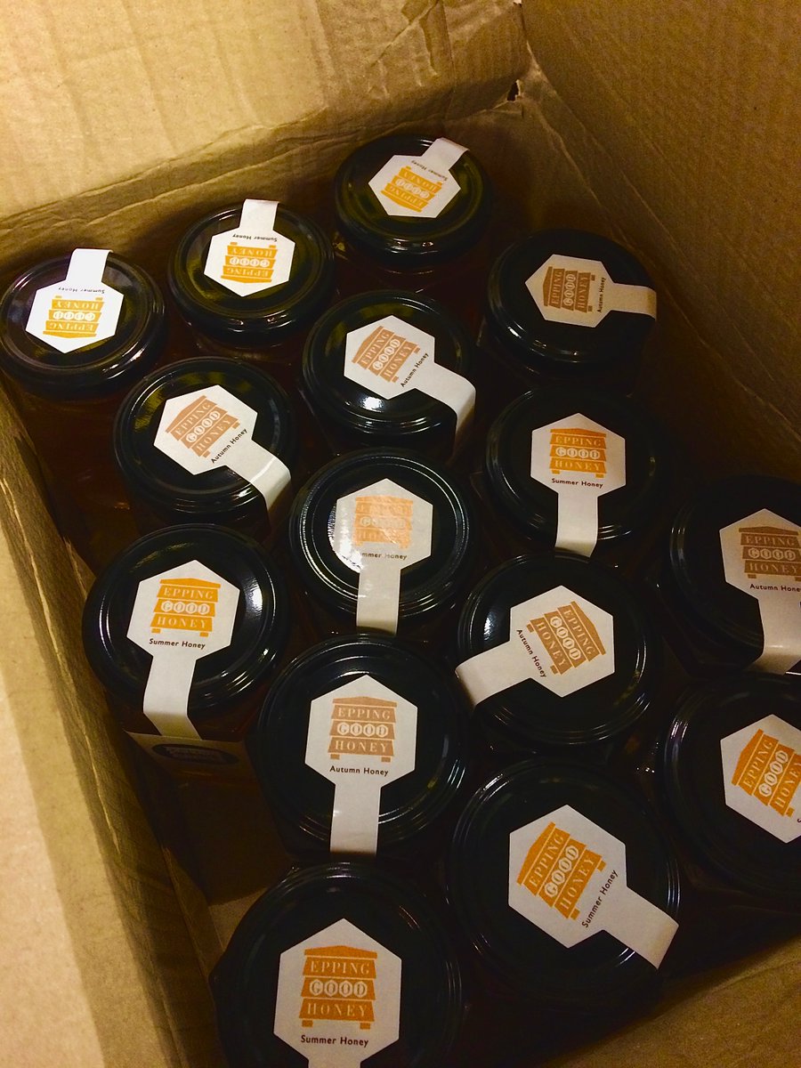 EppingGoodHoney's tweet photo. A glorious drop of our #Summer 🌸and #Autumn🍂 raw small batch honey has landed @todaybread😊Why not pop in for a jar and enjoy it with some sourdough?🐝✨#TodayBread #Walthamstow #E17 #eppinggoodhoney https://t.co/ZljgBGCVNA
