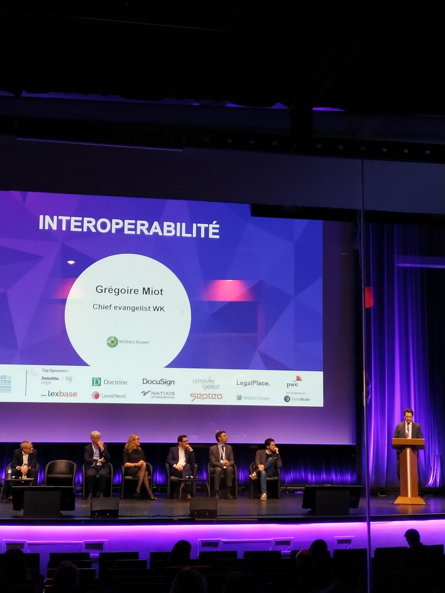 #VillageLegalTech : Grégoire Miot de @WoltersKluwerFr nous parle de #interoperabilité lors de la #conferenceinaugurale cc @Villagejustice