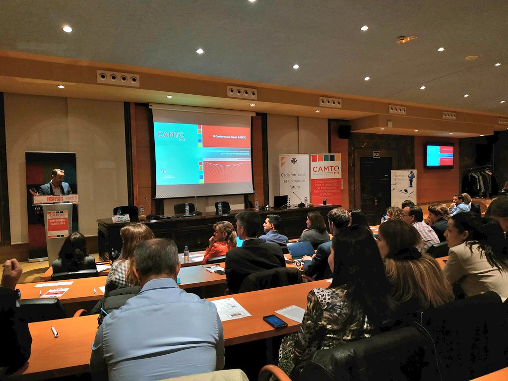 IIConocimiento's tweet photo. David Aguado (@davidaguado4), Investigador Senior en @IIConocimiento #CAMTO19 nos habla ahora sobre la Medición del Talento Organizacional: herramientas generadas por los estudios #CAMTO https://t.co/V1LZUCaWYT