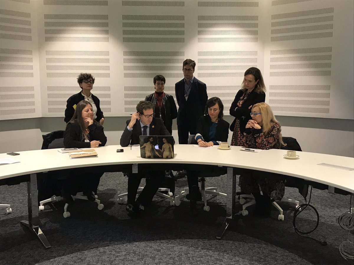 carolania's tweet photo. Recomiendo dedicar un ratito a conocer este proyecto de intervención artística en la España abandonada de @gloriarubiolarg Hoy ha recibido el premio #TQC de @cult_project en @Europarl_ES https://t.co/j9WZLctzuq
