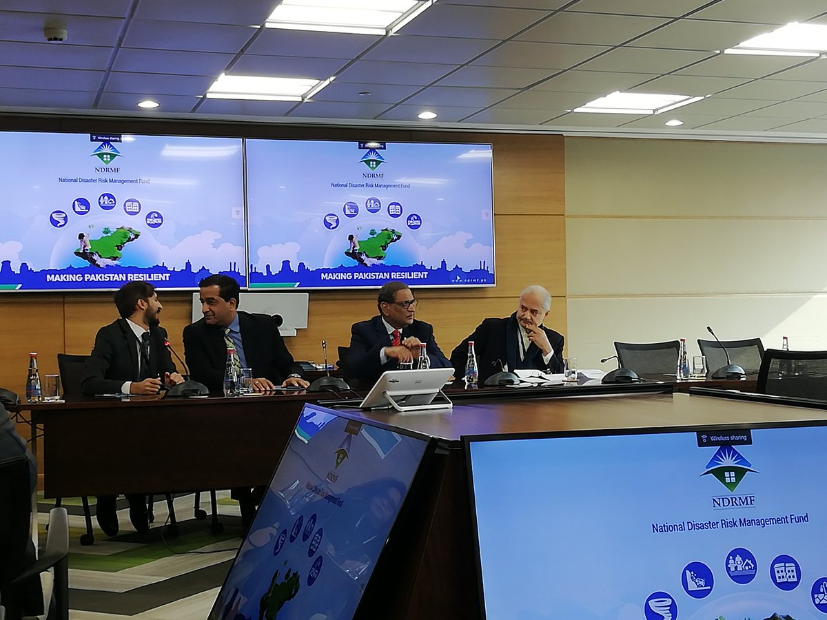 SyedMAbubakar's tweet photo. Thank you @cscccpak for organising #ClimateChangeConclave. It was a learning hike to hear the views of @Illango_WB @aisha4climate @aminattock &amp; other experts on #environment &amp; how #Pakistan can seize the opportunity of promoting sustainable development whilst staying below 1.5°C. https://t.co/d2qUAS59Yy
