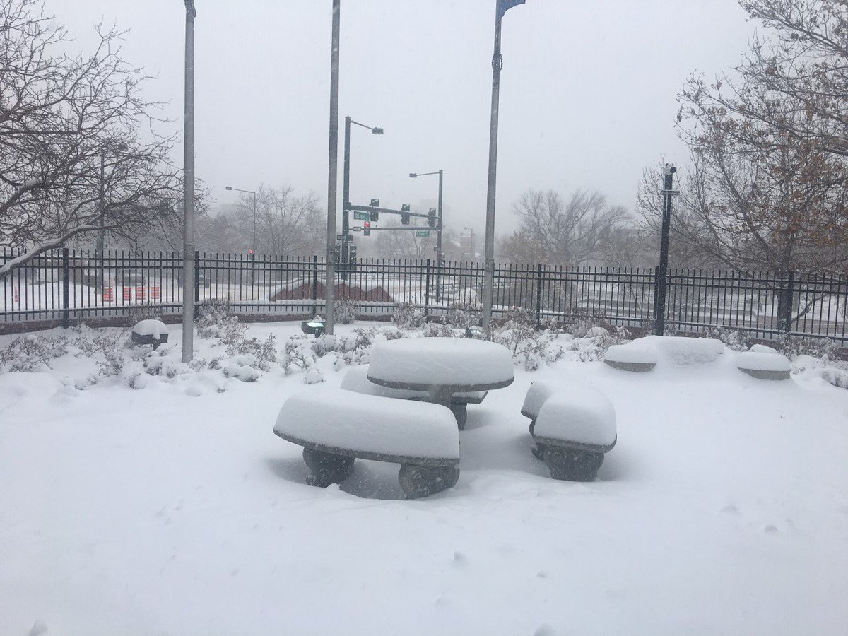 9NEWS's tweet photo. Show us your patio furniture! We'll start. #9wx https://t.co/u0wAk7s5Ti