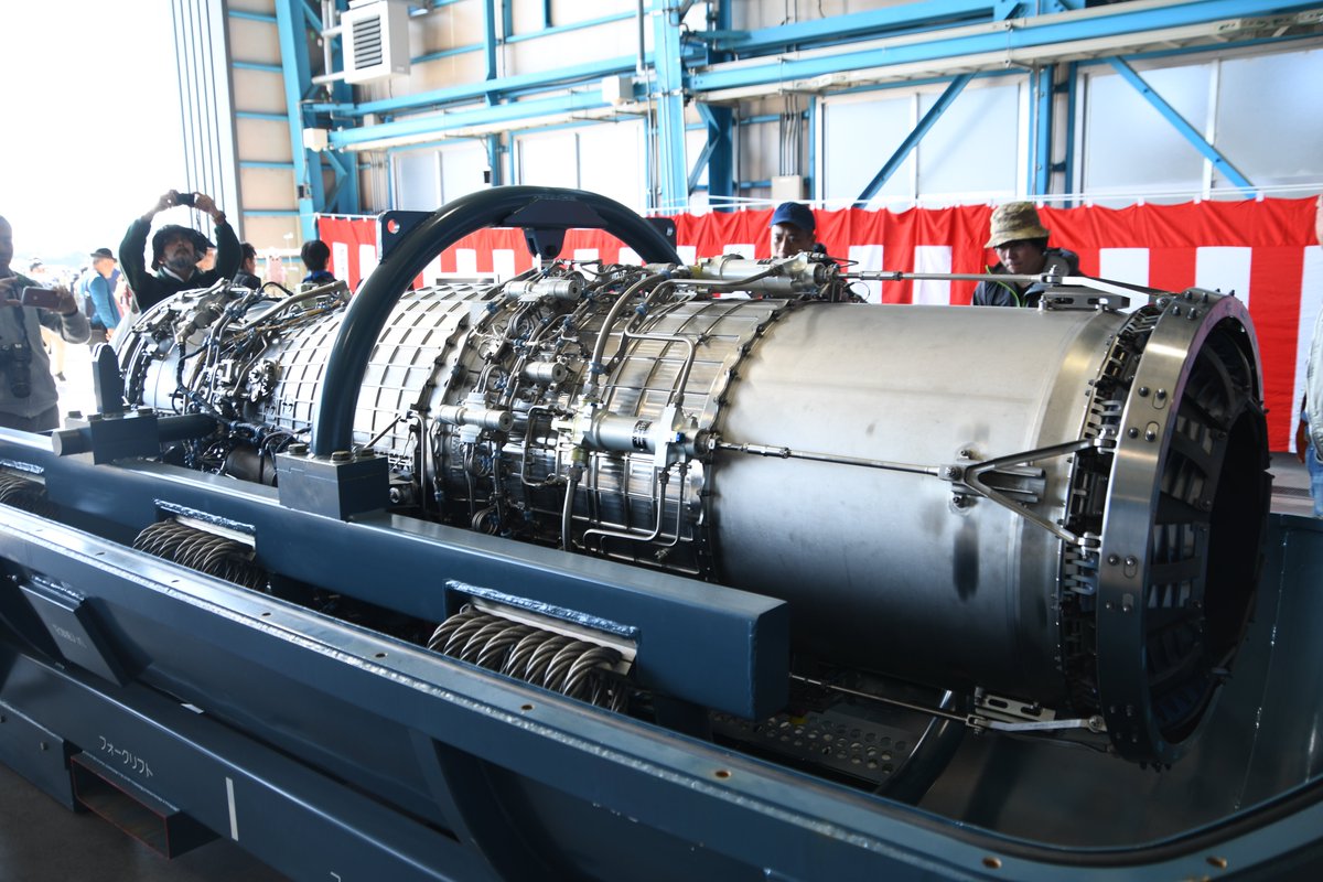 ふにに このタグを見た人はカッコいい後ろを貼る 国産ターボファンエンジン F3 Ihi 30b Fjr710 Xf5 1 F7 10の順