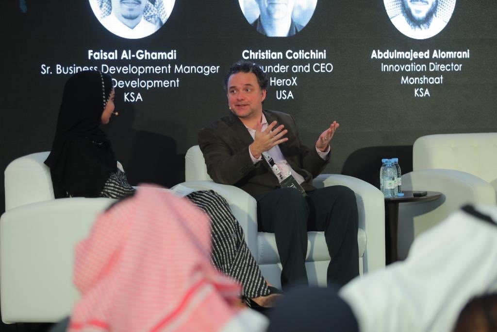 tam_hub's tweet photo. How to drive innovation through the power of the crowd?
with @ChristianGC, @ah_alomrani, and @Faisal_ghamdii
#PowerOfCrowd
#SaudiArabia
#CSW_Riyadh https://t.co/PHzi4f2YKJ