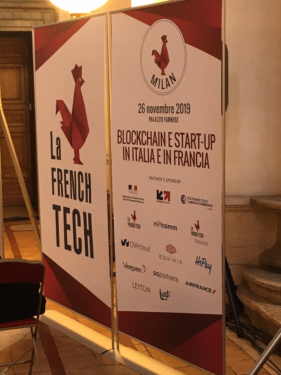 💥È appena iniziata la conferenza sulla #blockchain e le #startups ! Apre i lavori Christian Masset, Ambasciatore di 🇫🇷 in 🇮🇹 #FrenchTech