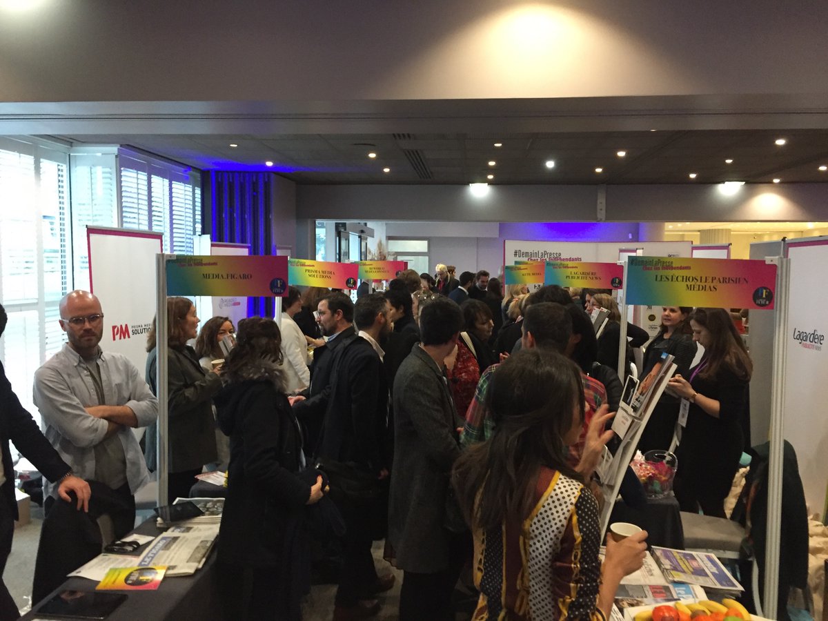 presseaufutur's tweet photo. Beaucoup de monde pour découvrir les stands, les conférences et les ateliers de #DemainLaPresse Chez les Indépendants @ACPMFrance pour la première fois pendant La Presse au Futur 🎉

#DemainLaPresse #PF19 #presseaufutur #stands #regies #pub #innovation #atelier #conference https://t.co/lJbFkSp8Pk