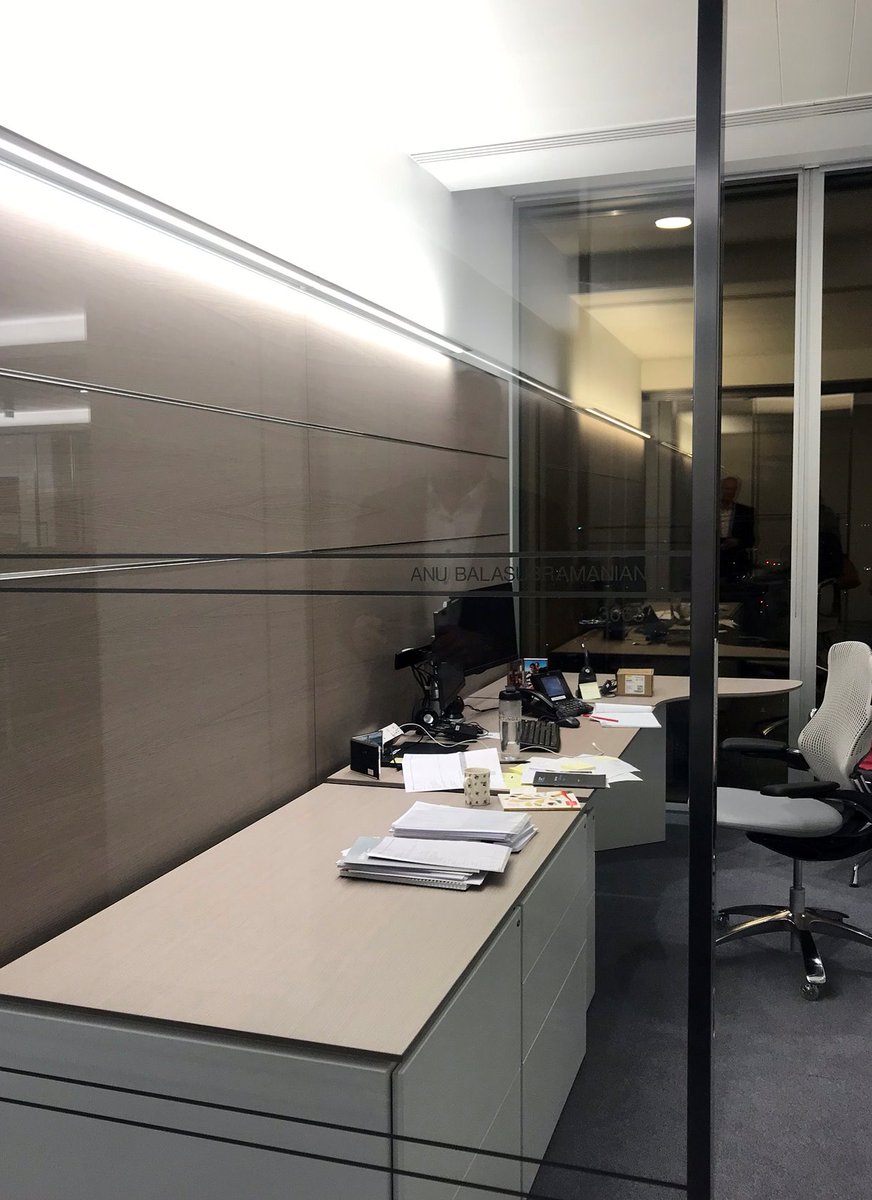 Meshlightinguk's tweet photo. In one of the new skyscrapers in the City of London you will find two floors of beautiful offices on Bishopsgate, expertly lit by Fisher Marantz Stone (NYC). The 7mm slim ZipThree from Vode proved to be the perfect solution. #vodelighting #lightingdesign… https://t.co/a34FlqbofO