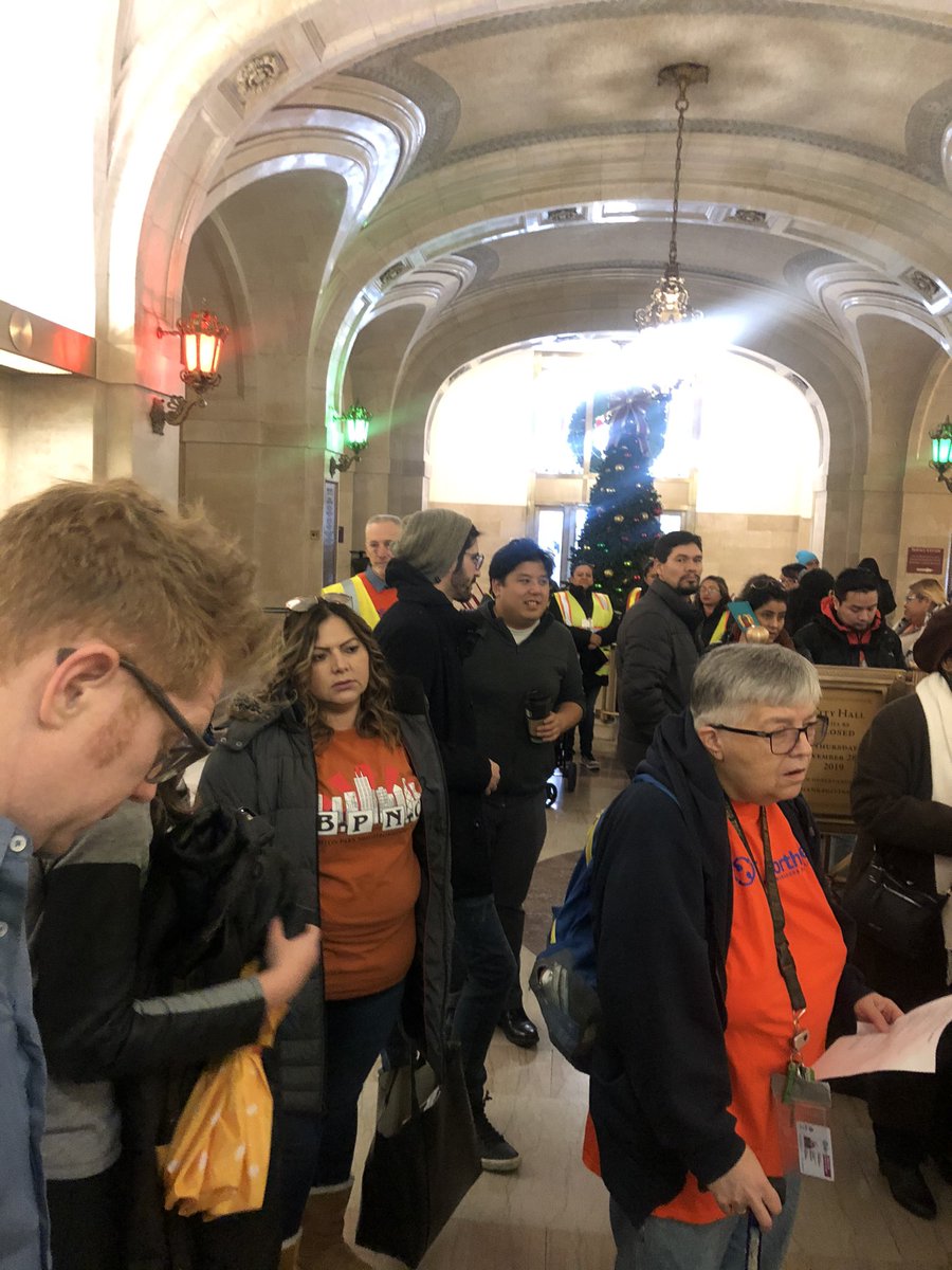 ssidetogether's tweet photo. We’re at city hall today making clear that this budget doesn’t reflect our values! We need public services like mental health clinics & the corporations to pay their fair share #ReimagineChicago #BudgetfortheMany https://t.co/1cfrxYAhm2