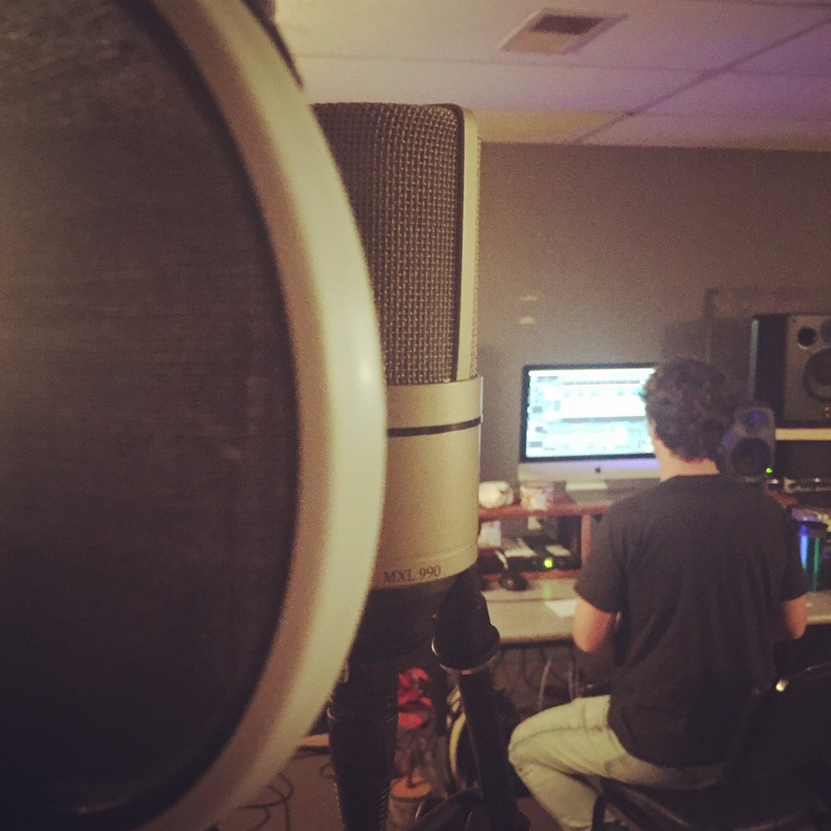 So happy to finally be back in the studio finishing up tracks that we started over a year ago. Really excited to work with <a href="/jaredmahone/">Jared Mahone</a> as producer and engineer. #singersongwriter #indieartist #singer #artpop
