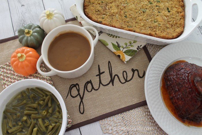 momwifebusylife's tweet photo. Holiday #Recipes - Click below!

Pumpkin Pie Recipe 👉 https://t.co/OIvw6xfpdy 
Gravy Recipe 👉 https://t.co/OIvw6xfpdy 
Cornbread Dressing Recipe  👉 https://t.co/3BWyBq1C2U

Shop now for @McCormickSpices from @Walmart!
#ad #McCormickMakesItHome #McCormickAtWalmart #Thanksgiving https://t.co/yQdLHIe5o5