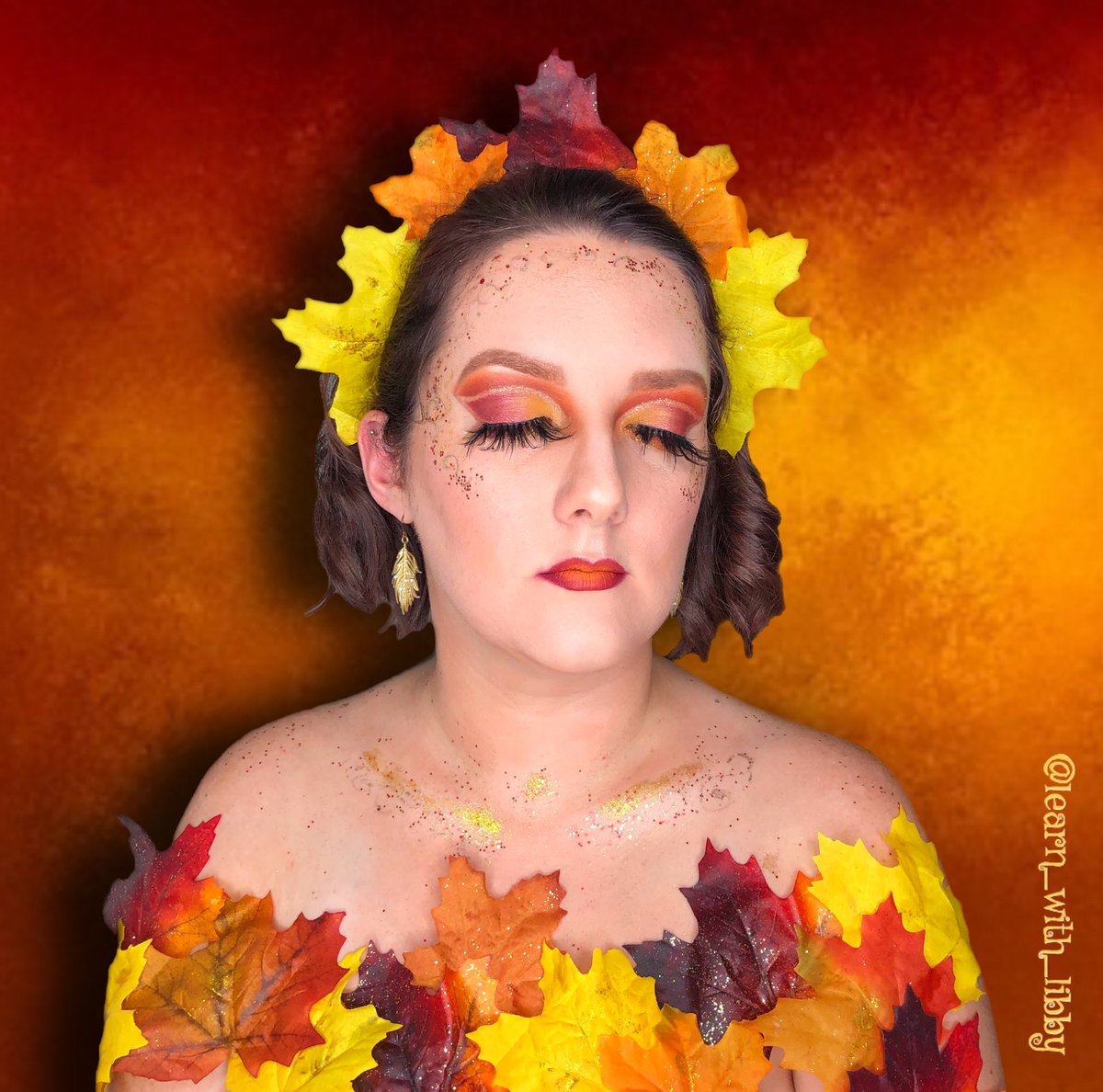learnwithlib's tweet photo. Twitter sees it first! ๐๐๐
I was originally going for a fall fairy but now Iโm thinking queen or goddess! ๐
What do yโall think I should name it?
#Fall2019 #fallmakeup #fallgoddess #fallqueen #fallfairy https://t.co/t87GEsGYc9